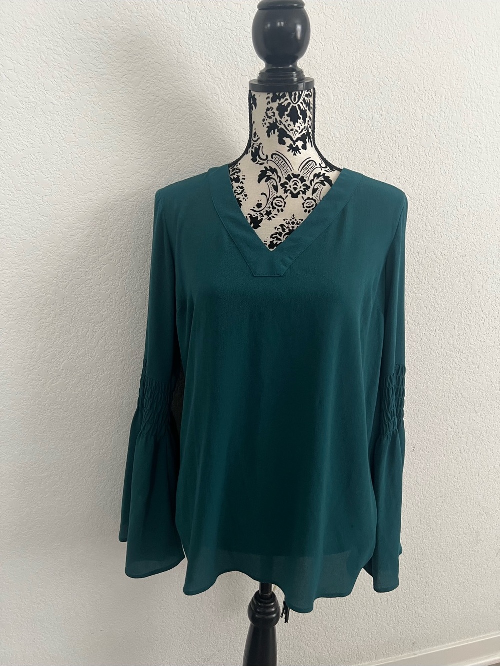 MICHAEL Michael Kors Teal Bell Sleeve V-Neck Blouse Women’s Medium
